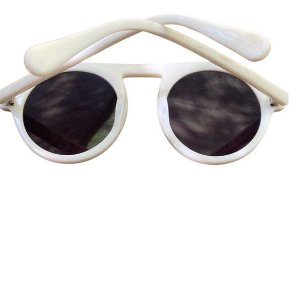 Stella McCartney White Round Frame Sunglasses with Dark Lenses main image 7